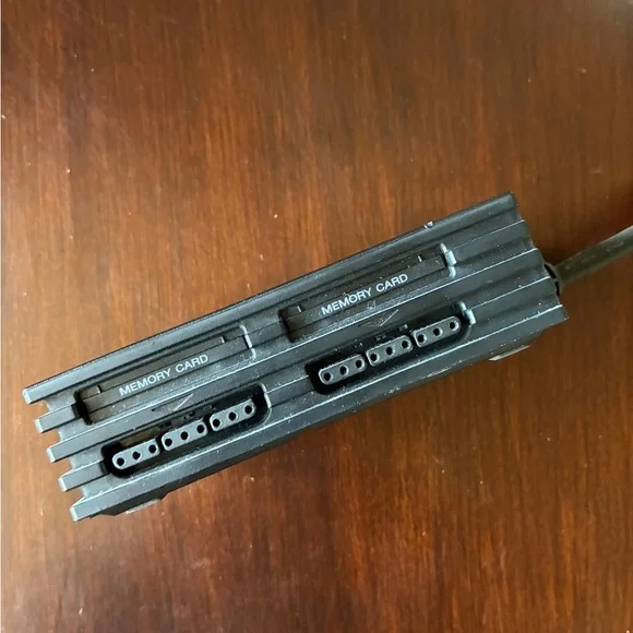 Vintage! Sony Multitap Adapter for PlayStation 2 in Black - Picture 2 of 7